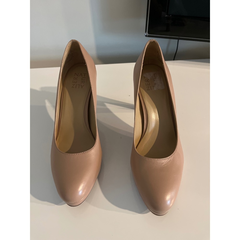 Naturalizer Nude Beige Leather Platform Round Toe High Heel Pumps Shoes 8.5